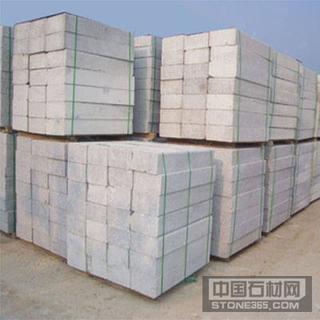 漢白玉旗臺(tái)的精雕細(xì)琢 探訪寶興盛力石材的卓越加工技藝